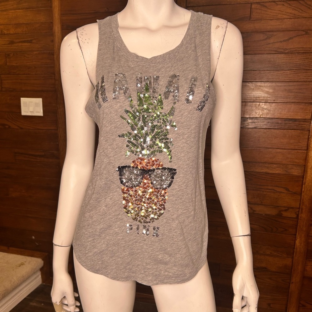 PINK. Hawaii sequin pineapple tank top Heather, gray Victoria’s Secret size XS